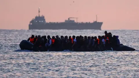 First Migrant Deported to France Under Fresh Exchange Policy